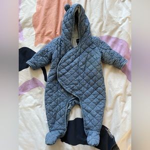 Gap quilted chambray one-piece bunting 6-12M